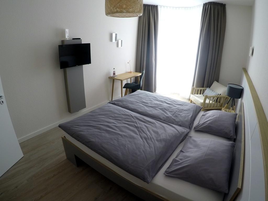 Fruehstueckshotel Fuerstenwerth วิลเฮล์มฮาเฟน ภายนอก รูปภาพ